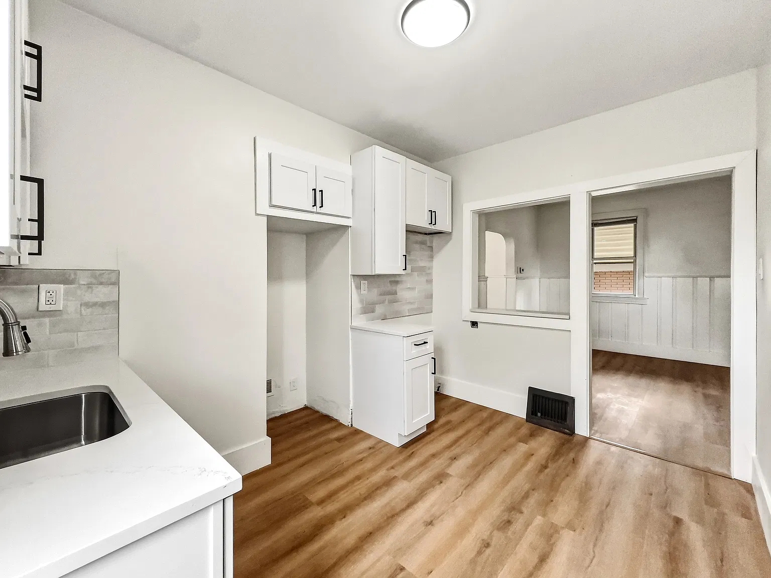 23109 Donald Avenue - 1 — Photo 3