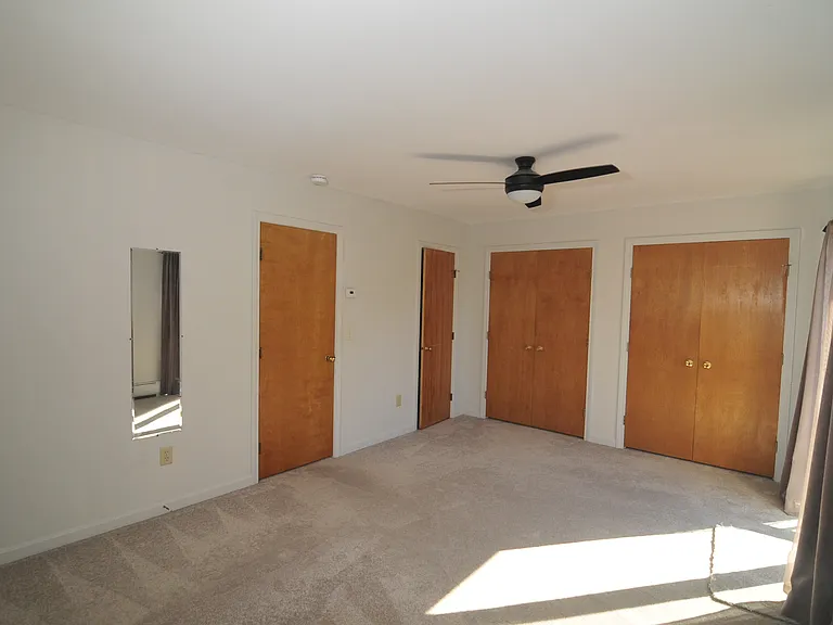 14 Stonehedge Dr — Photo 9