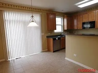 Building Photo - 5586 Cambridge Way #1