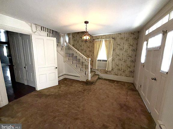 2nd image of 26 Parsonage St
