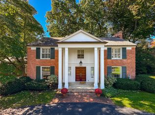 1019 N Cranbrook Rd, Bloomfield Hills, MI 48301