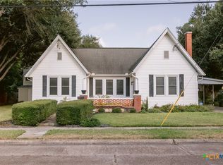 207 N Wheeler St, Victoria, TX 77901