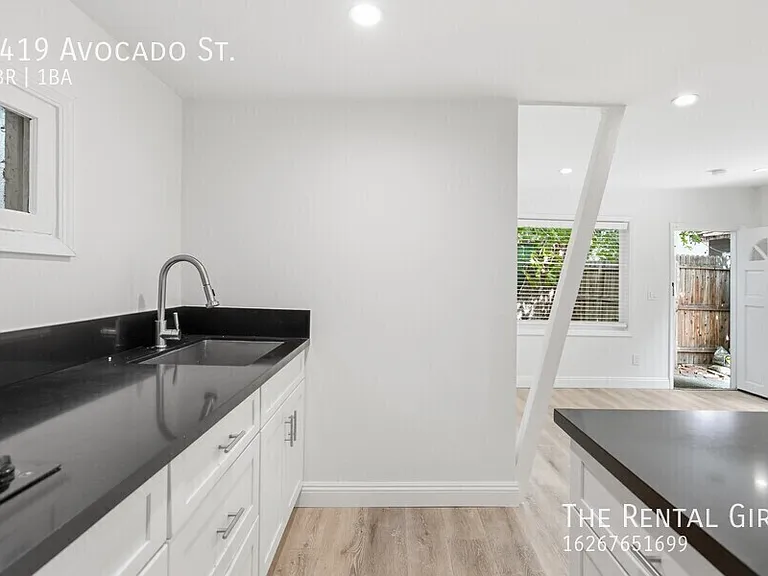 4419 Avocado St — Photo 7