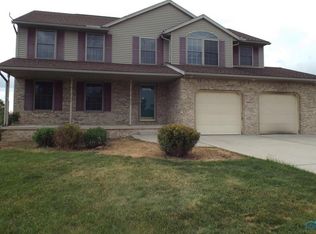 18303 Sugar Creek Rd, Bowling Green, OH 43402