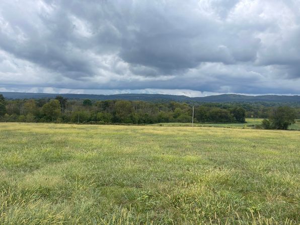 13 Upper East Valley Rd, Pikeville, TN 37367