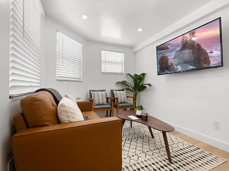 3316 Lincoln Ave — Photo 10