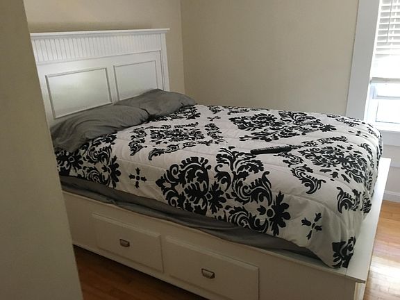 Second bedroom