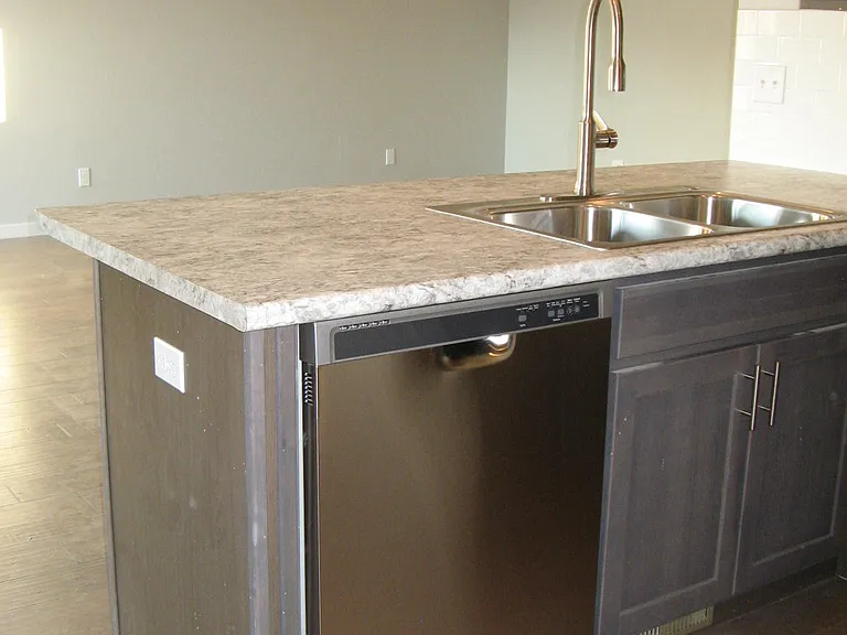 120 Pioneer Ave — Photo 16