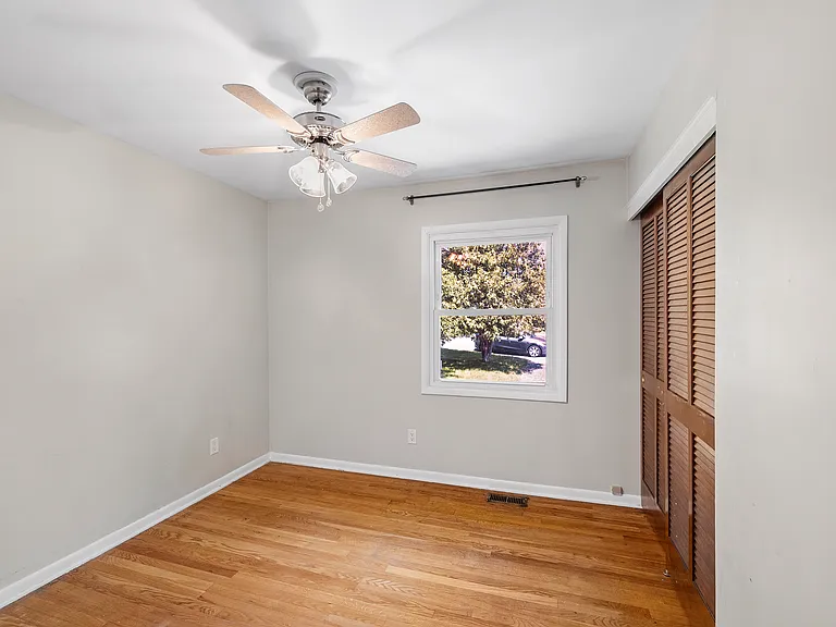 1140 Sunnyslope Dr — Photo 15