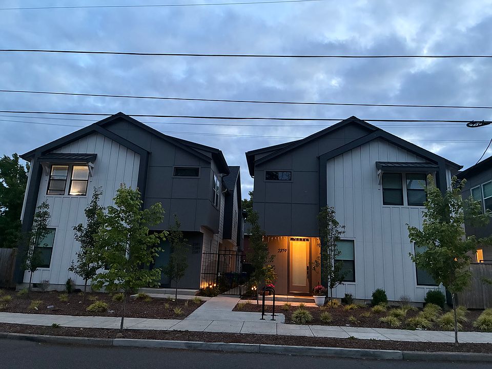 1st image of 2383 SE 135th Ave #8