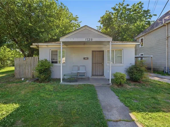 1525 Des Moines Ave, Portsmouth, VA 23704