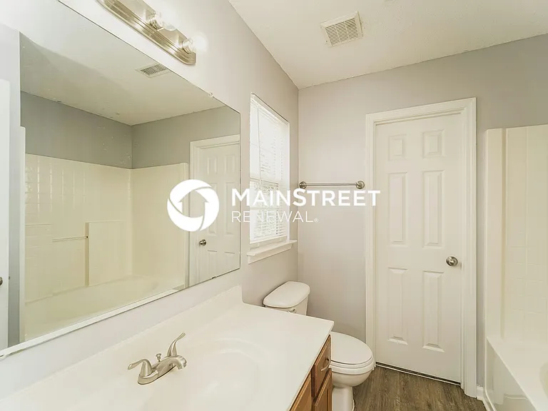 Main Bathroom