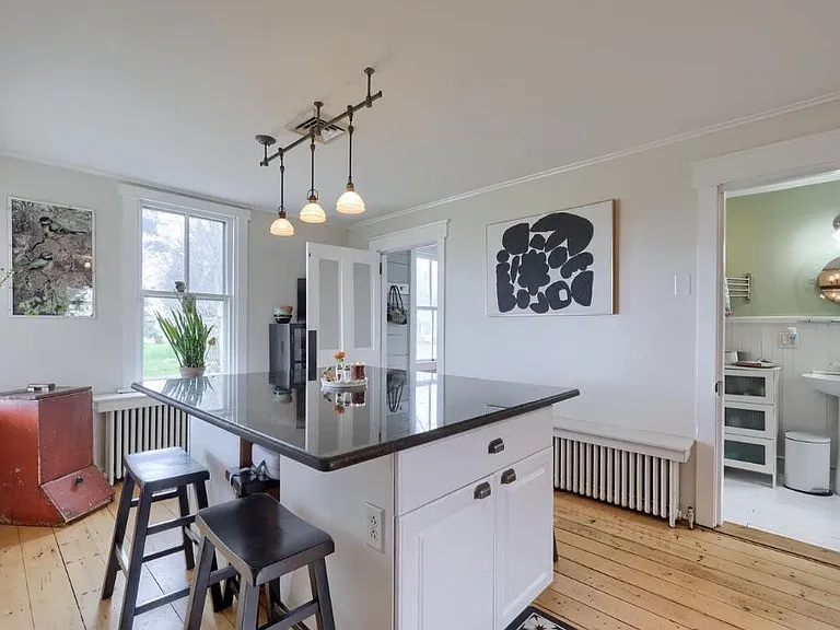 2047 Jarvis Rd — Photo 14