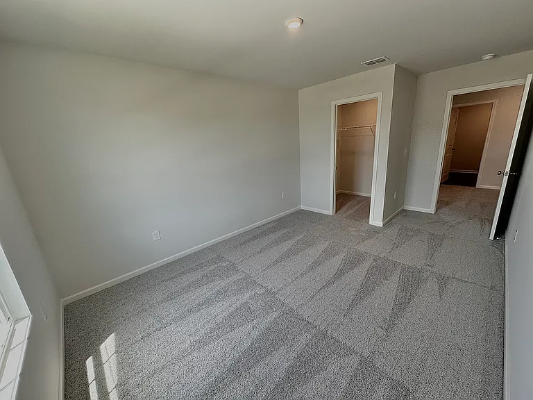 308 London Ct — Photo 22