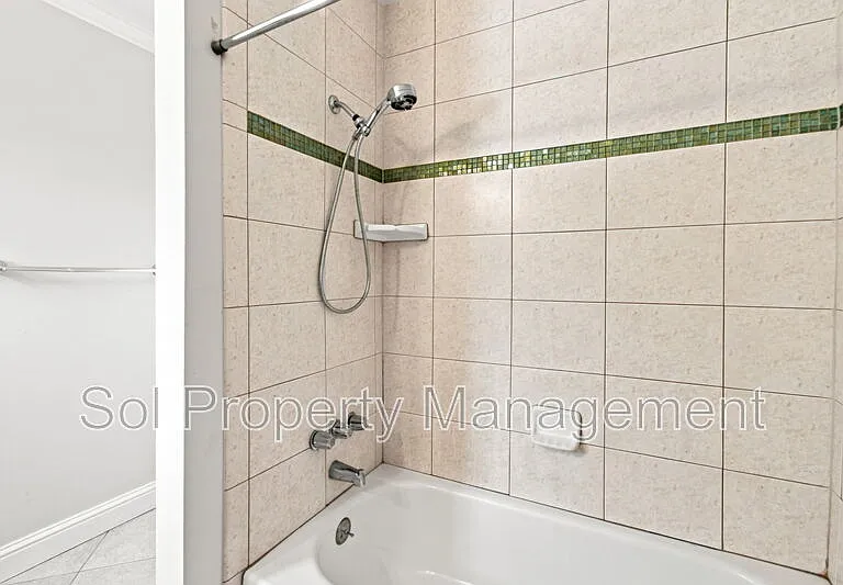67 Elizabeth Way — Photo 21