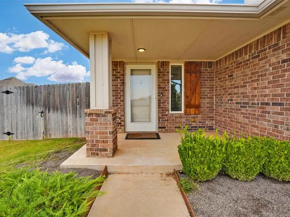 19628 Brookville Dr, Edmond, OK 73012