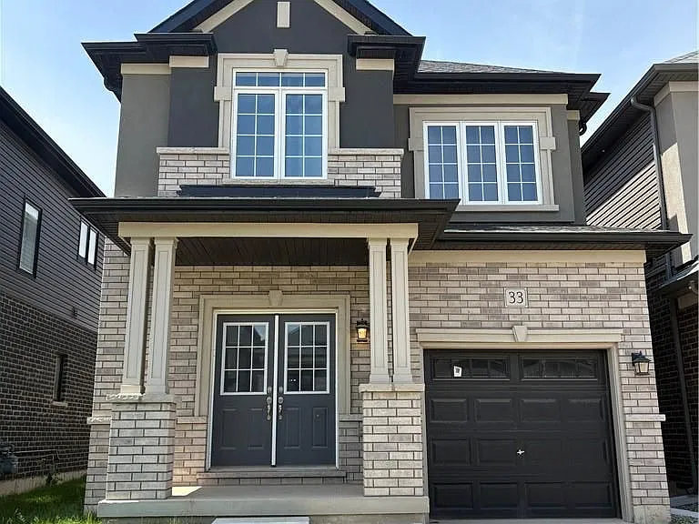 33 Dennis Ave — Photo 2