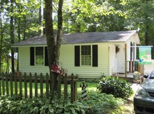 219 Duckworth Rd, Marietta, SC 29661