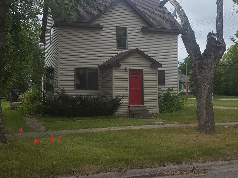 1st image of 28 164th Ave NE