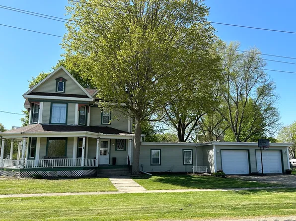 409 W 2nd St, Lostant, IL 61334