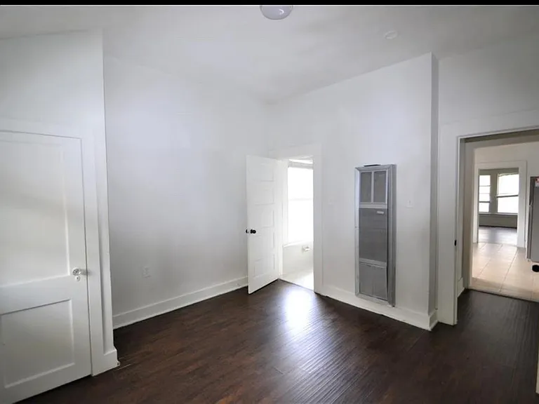 1517 Bonnie Brae St #4 — Photo 21