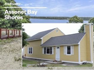 13 Beach St, Assonet, MA 02702