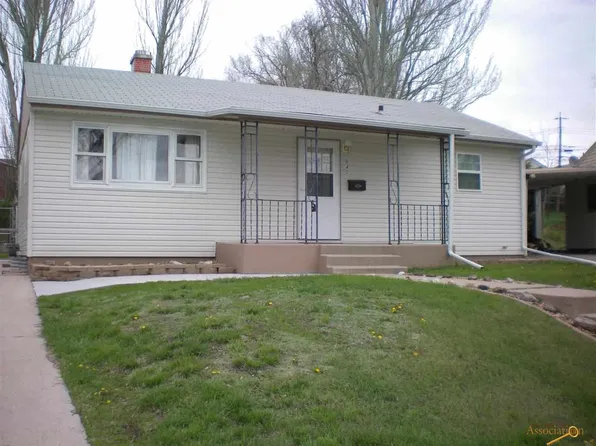 840 Horace Mann Dr, Rapid City, SD 57701