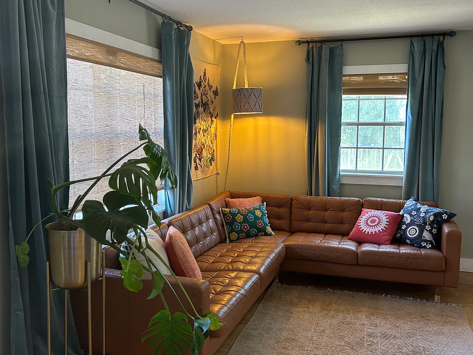 3 bed, 1.5 bath, 1300 sqft, $2,250 — Photo 1