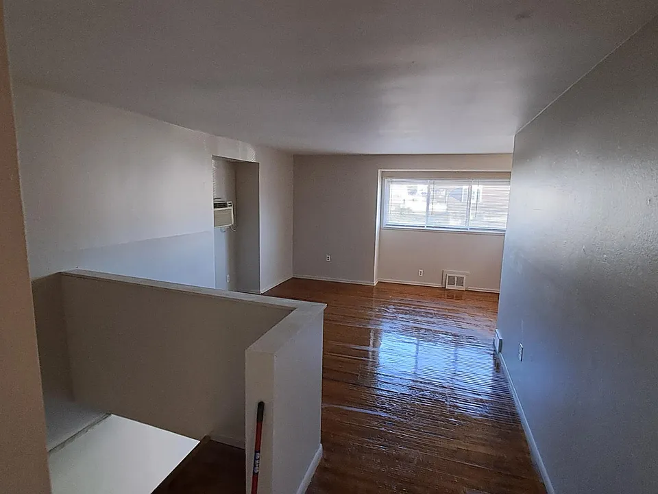 740 E Green St