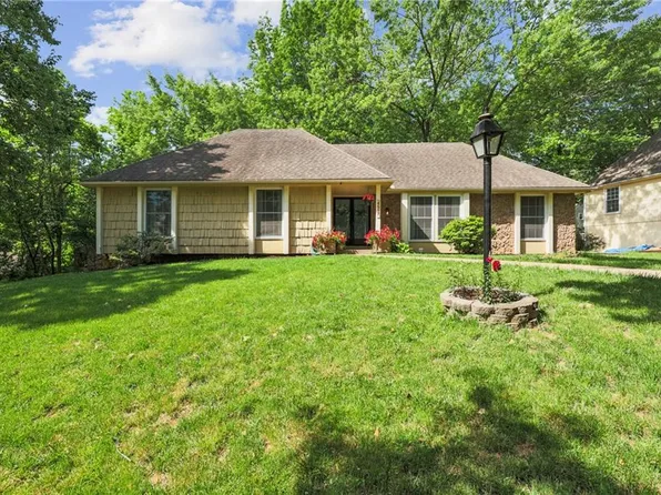 4517 NW 83rd St, Kansas City, MO 64151