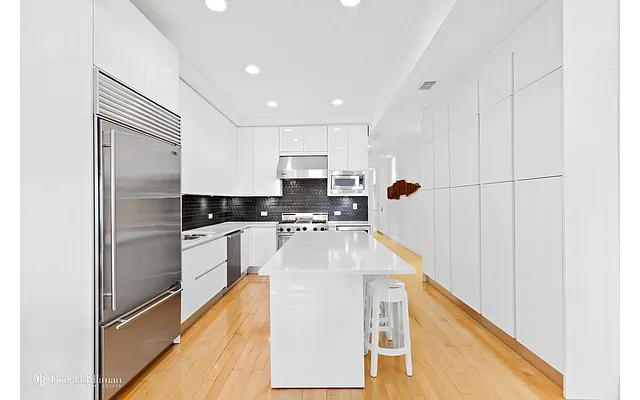 Sold by Douglas Elliman | media 20