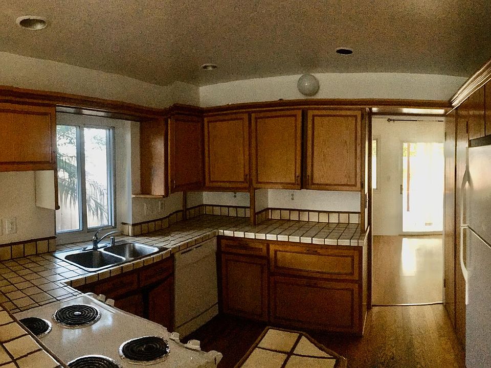2nd image of 3836 Browning St