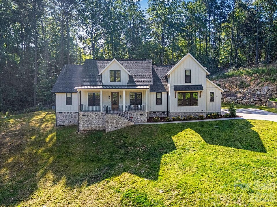 1st image of 151 Greenbay Rd