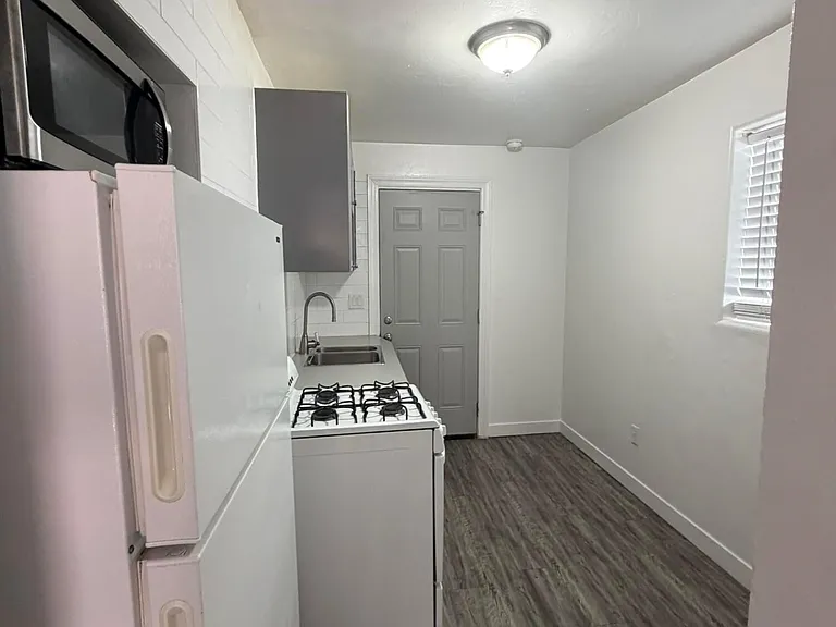712 W Taylor St #4 — Photo 5