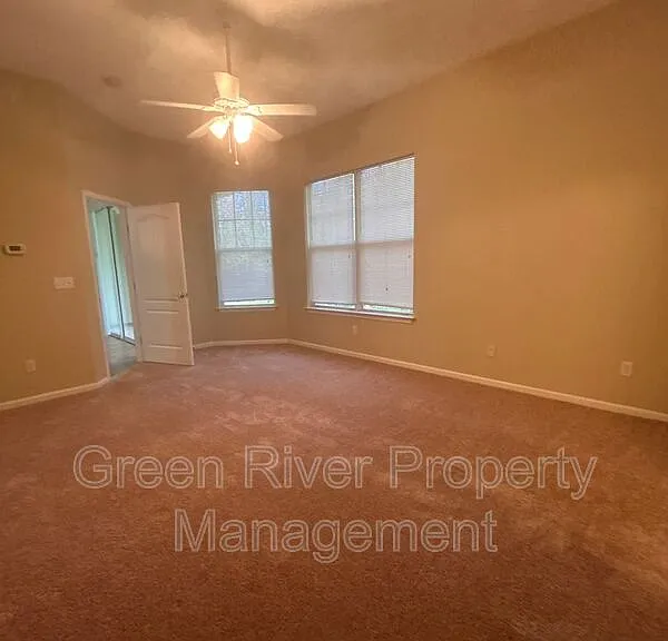 2120D Stone Creek Dr — Photo 13