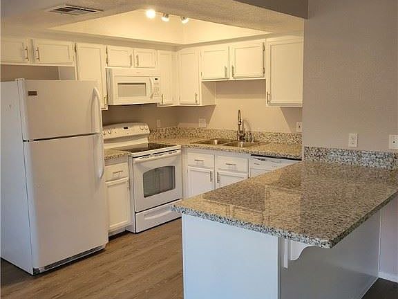 5th image of 7701 Coralite Dr Unit 101
