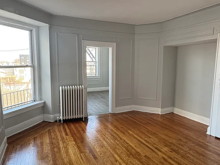1011 East Jersey Street — Photo 6