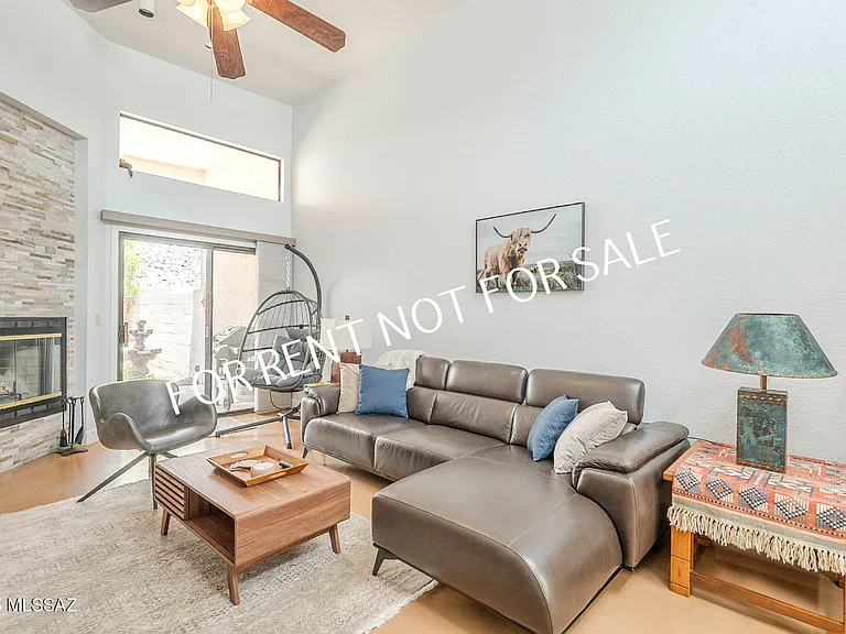 4950 N Valle — Photo 18