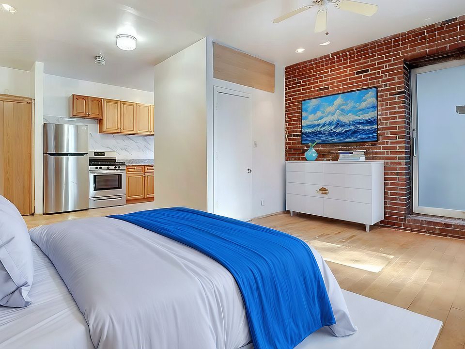 1st image of 149 Sullivan St APT 1B
