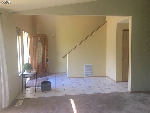 2nd image of 4402 NE 152nd Ave