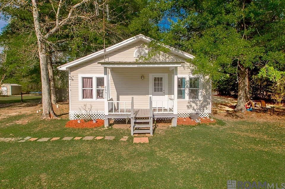 1st image of 26611 Deer Ln