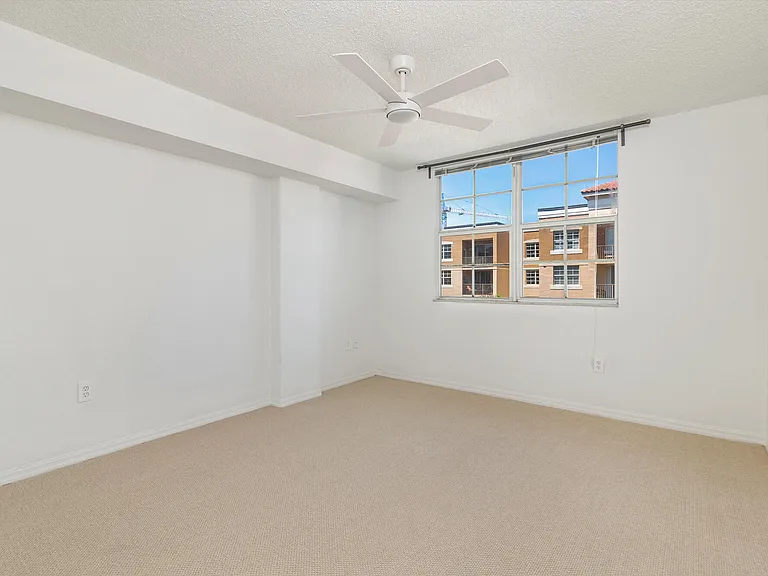 1801 N Flagler Dr #803 — Photo 9