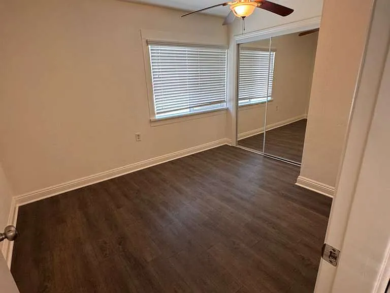 4555-57 Landis St #55 — Photo 4