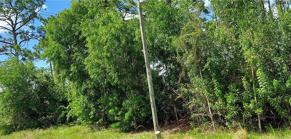 2nd image of 2428-2430 Lantana AVE
