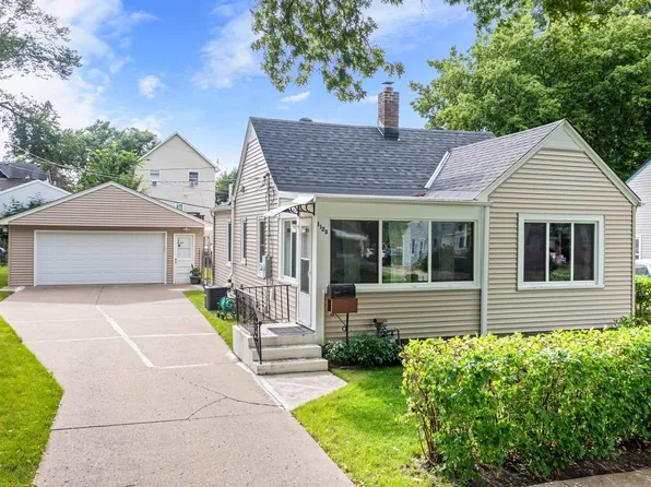 1123 Arundel St, Saint Paul, MN 55117