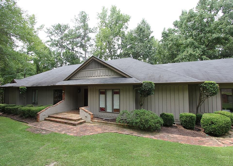 1st image of 327 Sugarcreek Dr