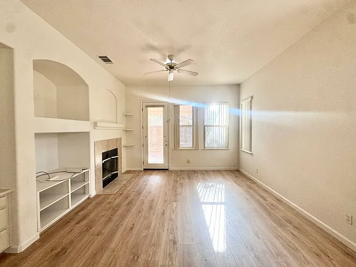 6312 Gold Finch Ct — Photo 14