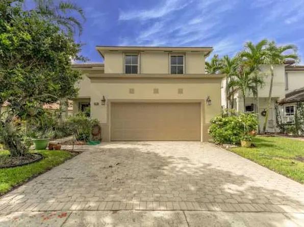 7420 NW 1st Pl, Plantation, FL 33317