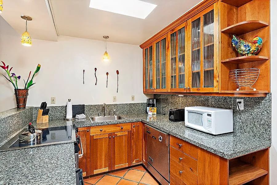 1 bed, 645 sqft, $3,000 — Photo 2