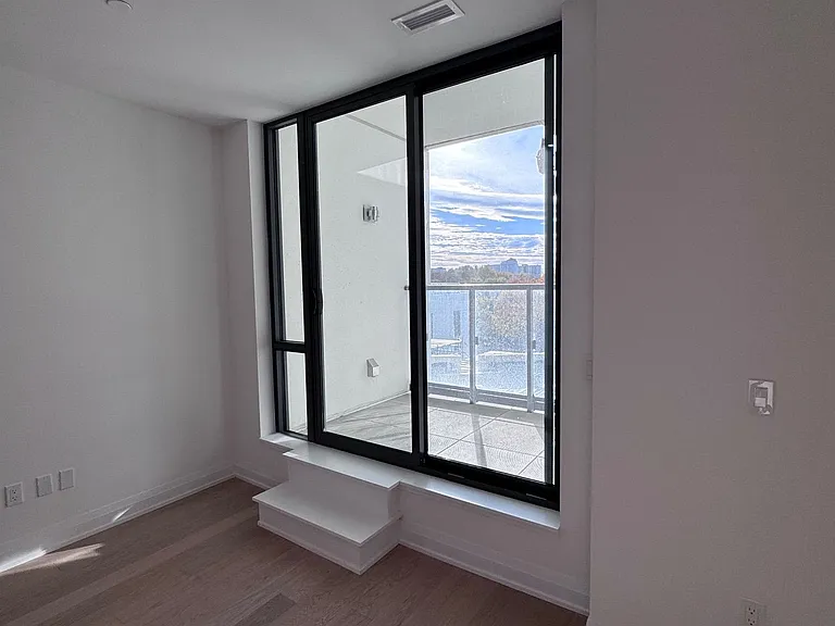 505 Glencairn Ave #231 — Photo 7